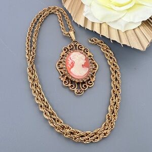 Rhinestone Surround Cameo on Coral Backdrop Gold-Tone Pendant and‎ Chain